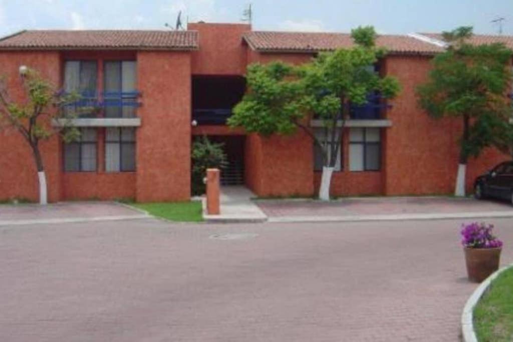 Amplia Suite Alberca Av Bernardo Quintana 12D Mendiola Eksteriør bilde